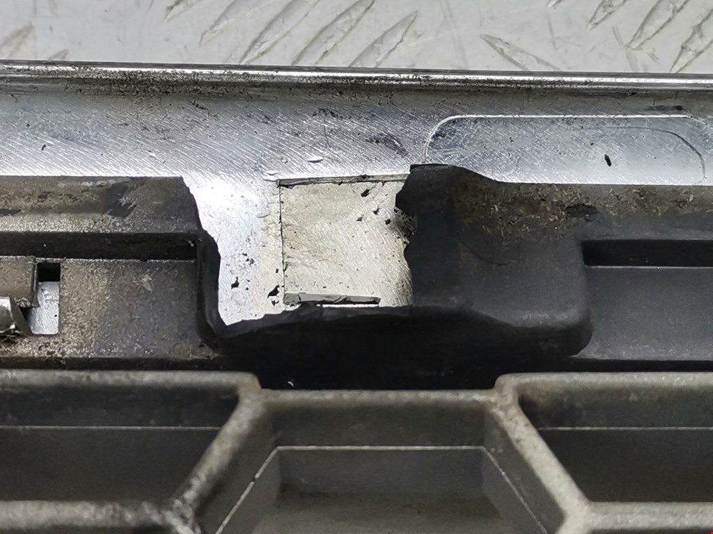 Решетка радиатора FORD F-150 2004-2008