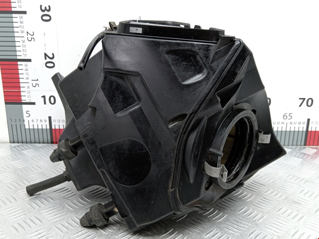 Корпус воздушного фильтра AUDI Q5 I 2008-2017