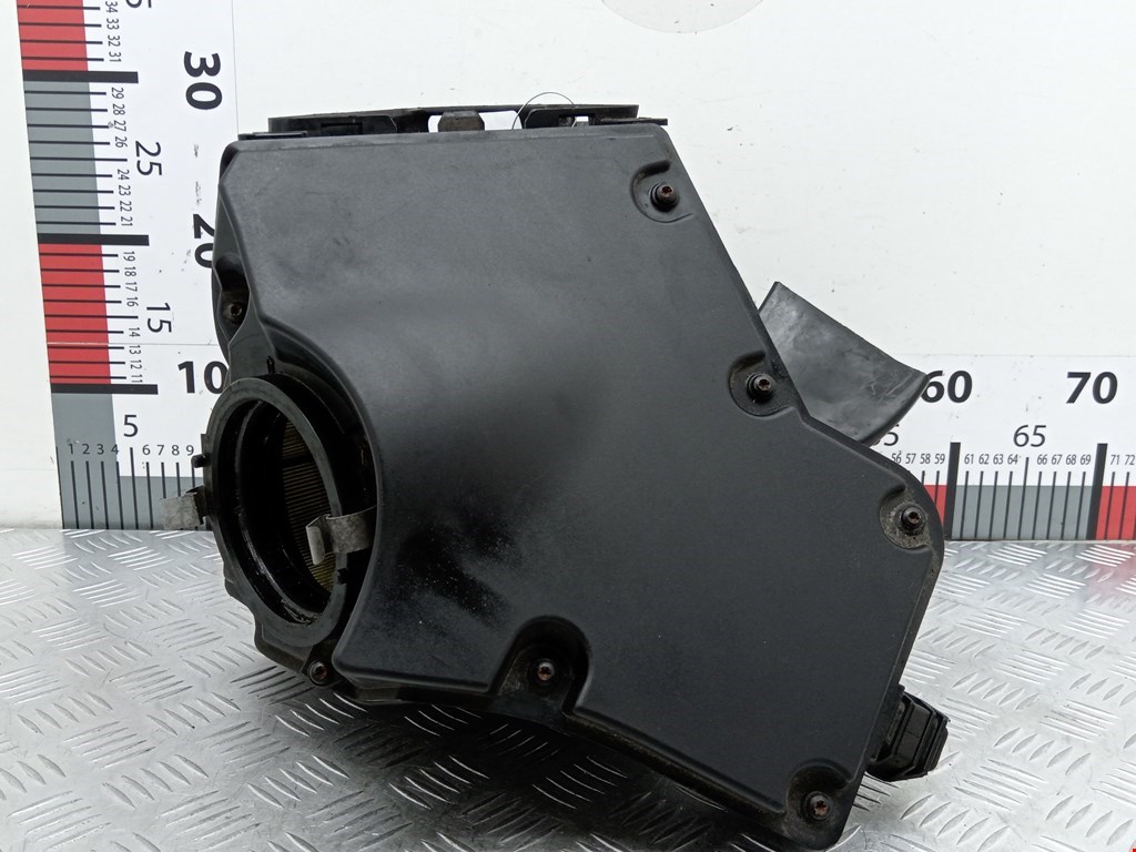 Корпус воздушного фильтра AUDI Q5 I 2008-2017