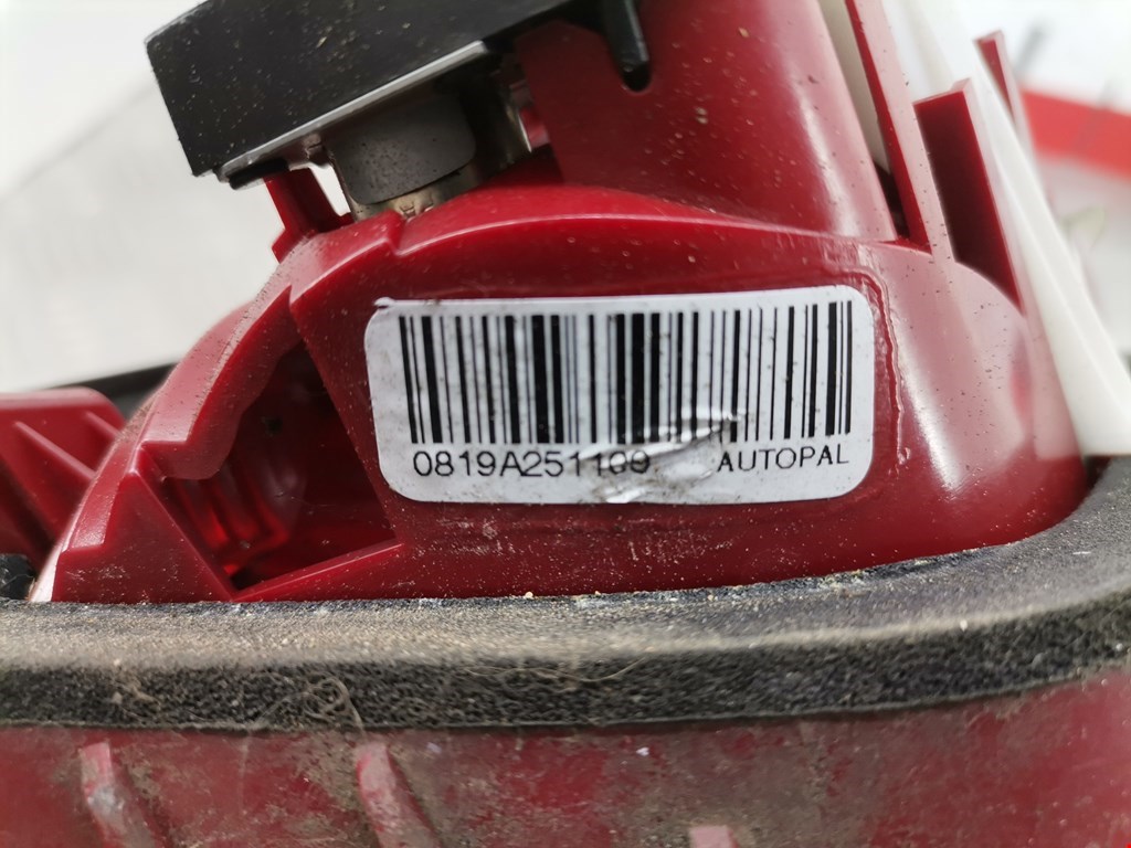 Фонарь задний внутренний левый CITROEN C5 II 2007-2017