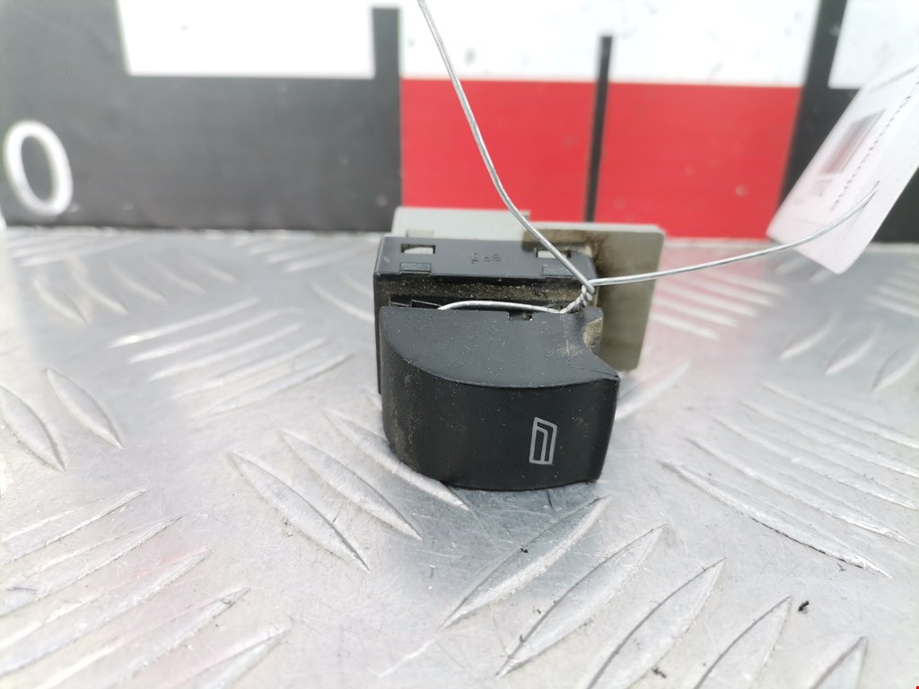 Кнопка стеклоподъемника AUDI A3 8L 1996-2003