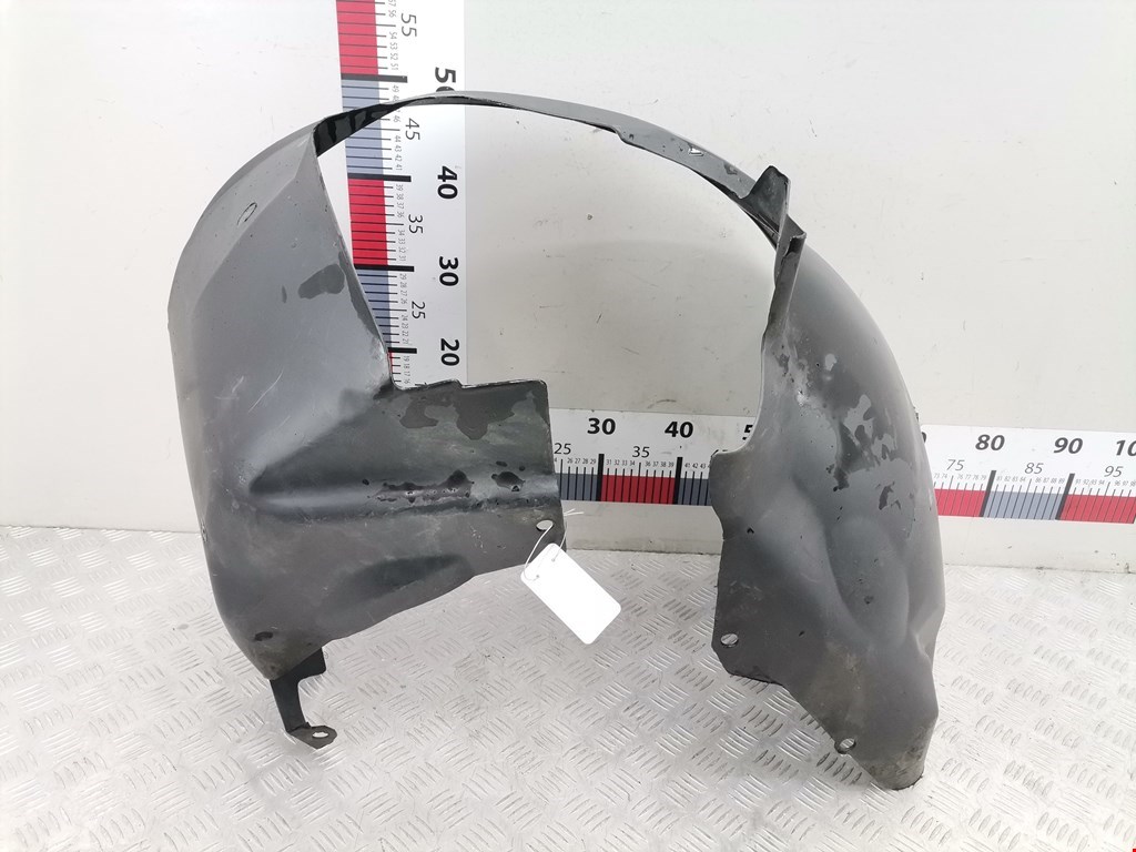 Локер (подкрылок) передний правый CHRYSLER Voyager IV RG 2001-2007