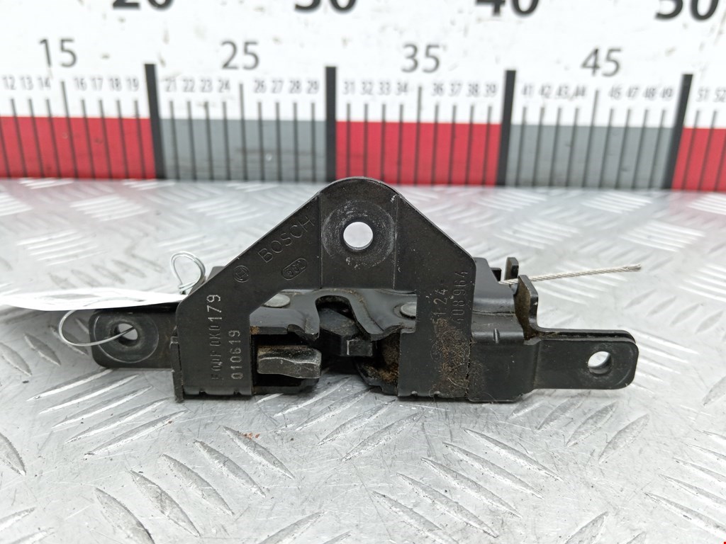 Замок багажника (крышки двери) BMW X5 E53 1999-2006