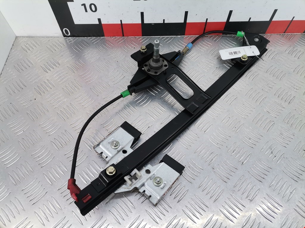 Стеклоподъемник задний правый VOLKSWAGEN Golf III 1991-1997