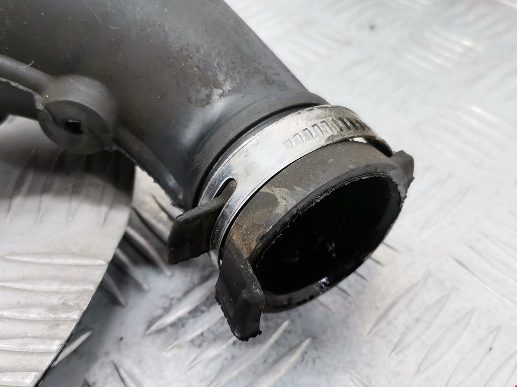 Патрубок воздушного фильтра RENAULT Kangoo 2008-2021