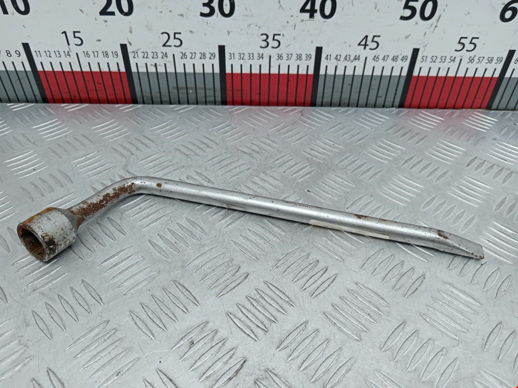 Ключ балонный TOYOTA Prius II XW20 2003-2012