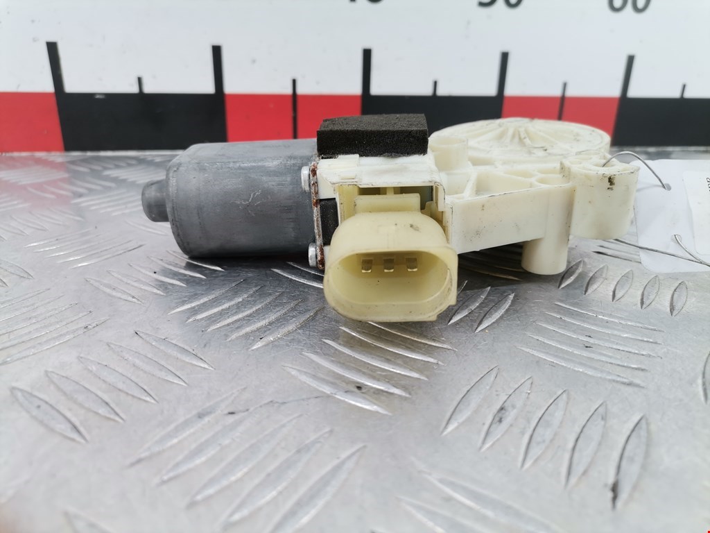 Моторчик (двигатель) стеклоподъемника FORD Mondeo IV 2007-2015