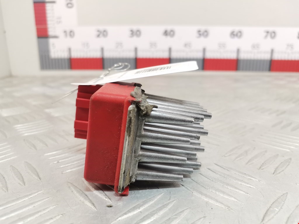 Резистор отопителя (сопротивление печки) AUDI A4 B5 1995-2001