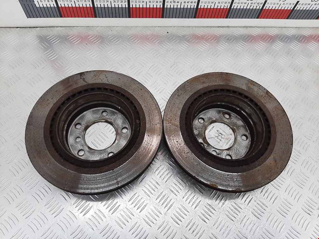 Диск тормозной задний BMW 1er E81\E87 2004-2011