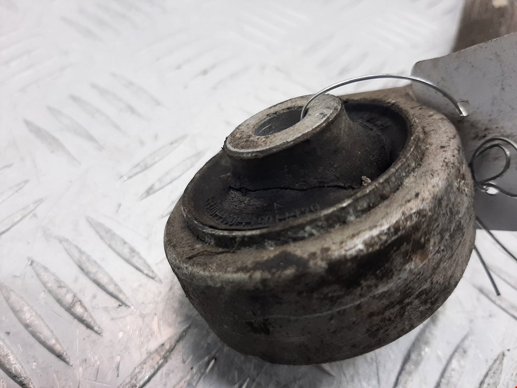 Рычаг передний правый AUDI A4 B6 2001-2005