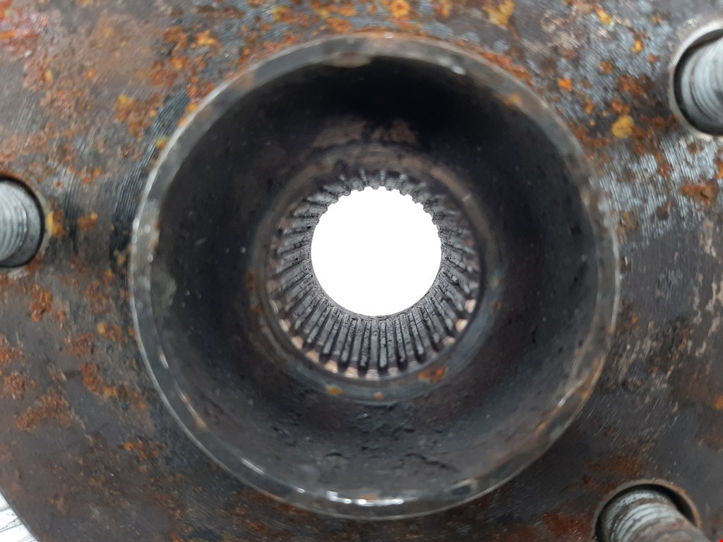 Ступица передняя левая TOYOTA RAV 4 XA30 2006-2012