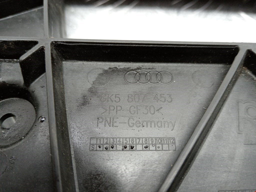 Кронштейн заднего бампера левый правый AUDI A4 B8 2007-2015