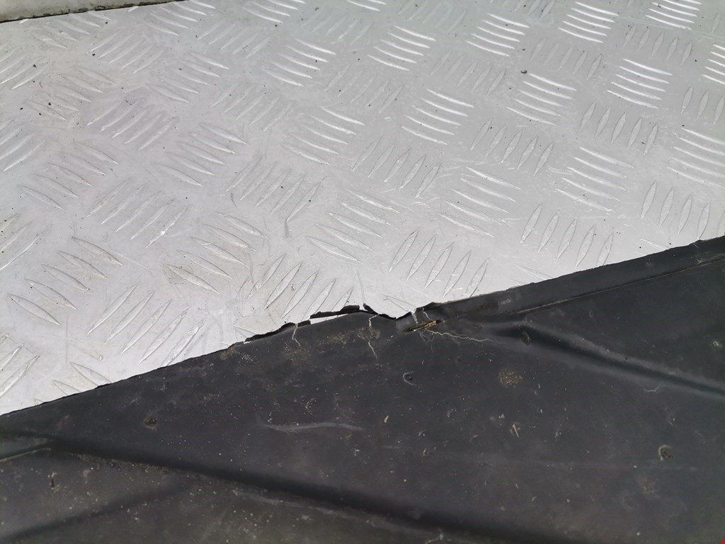 Защита антигравийная MERCEDES-BENZ C-Class C-klasse W204 2007-2015