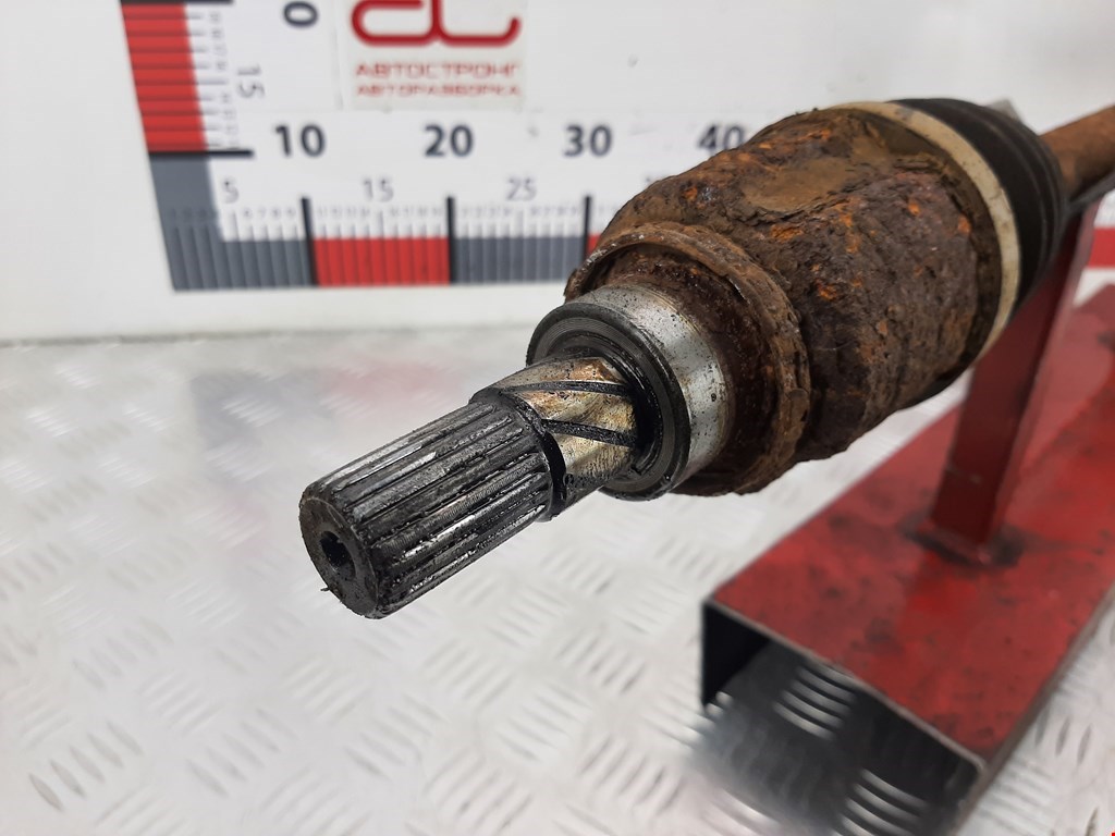 Полуось (привод, приводной вал) задняя правая DACIA Duster Duster I 2010-2017