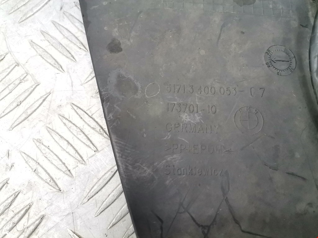 Локер (подкрылок) передний левый BMW X3 E83 2003-2010