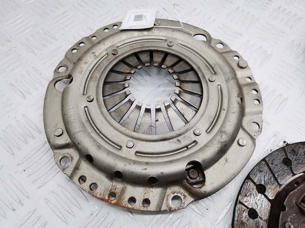 Маховик (демпфер сцепления) SKODA Fabia MK1 1999-2006