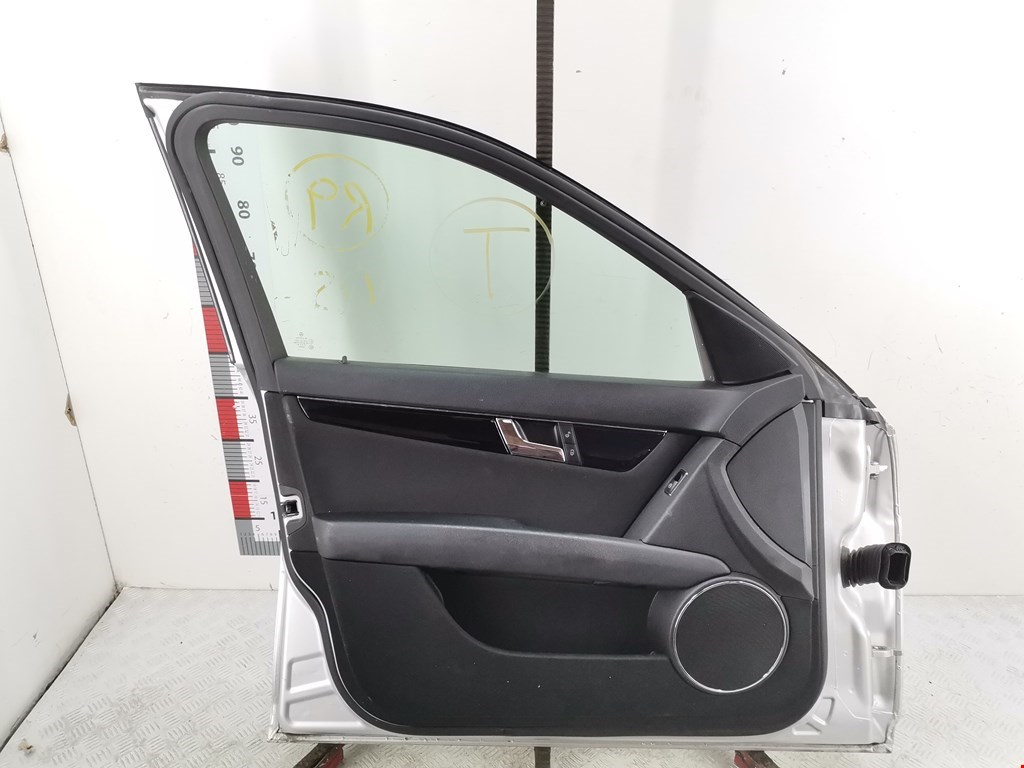 Дверь передняя левая MERCEDES-BENZ C-Class C-klasse W204 2007-2015
