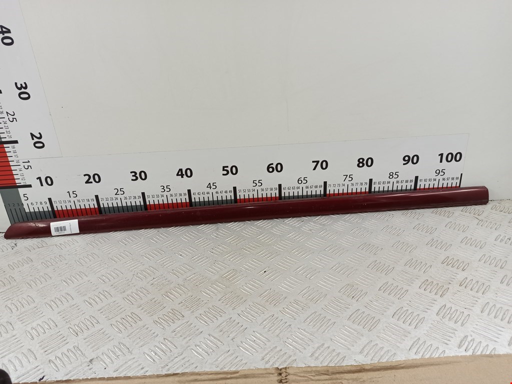 Накладка декоративная (молдинг) двери передней правой Mitsubishi Galant 8 (1996-2006)