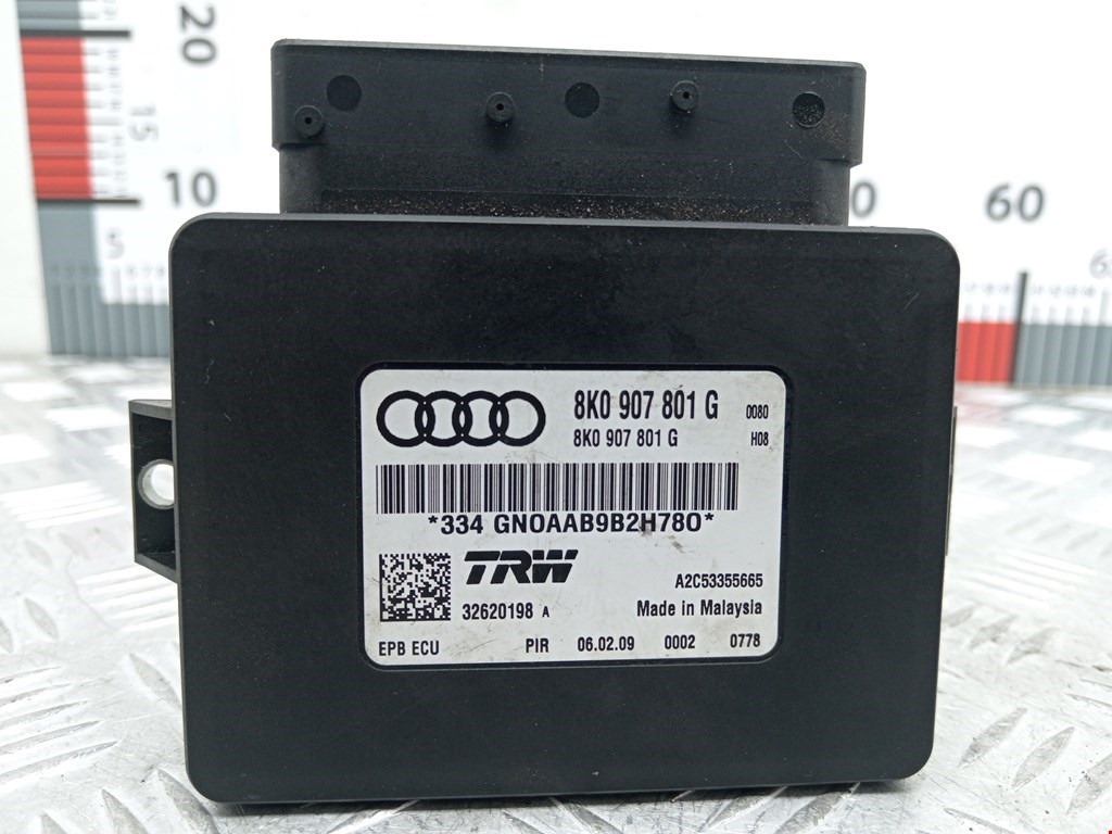 Блок управления стояночного тормоза (электроручник) Audi A4 B8 (2007-2015)