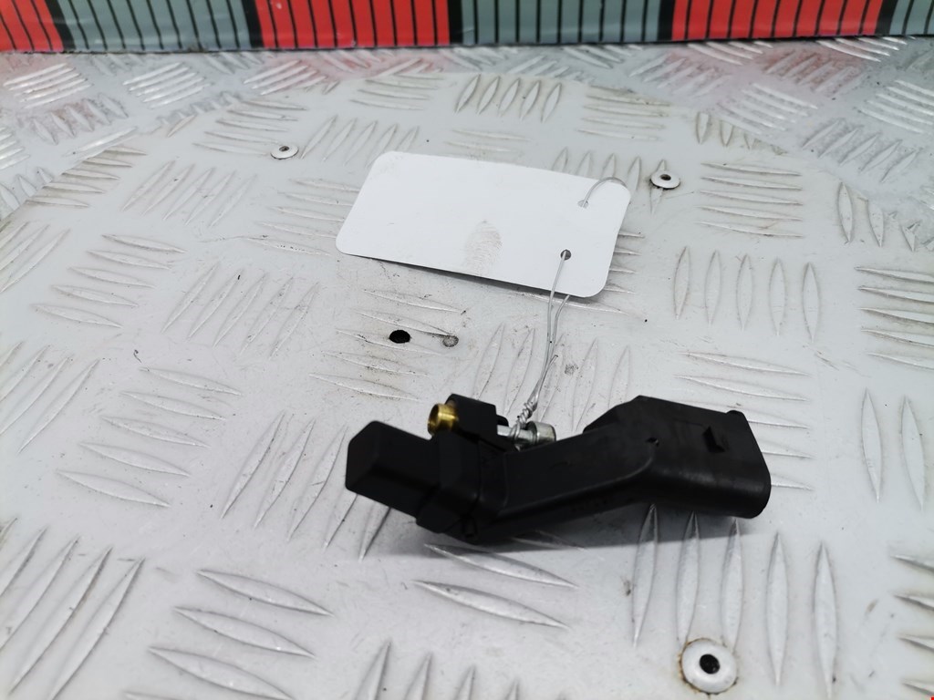 Датчик положения коленвала VOLKSWAGEN Golf V Plus 2004-2009