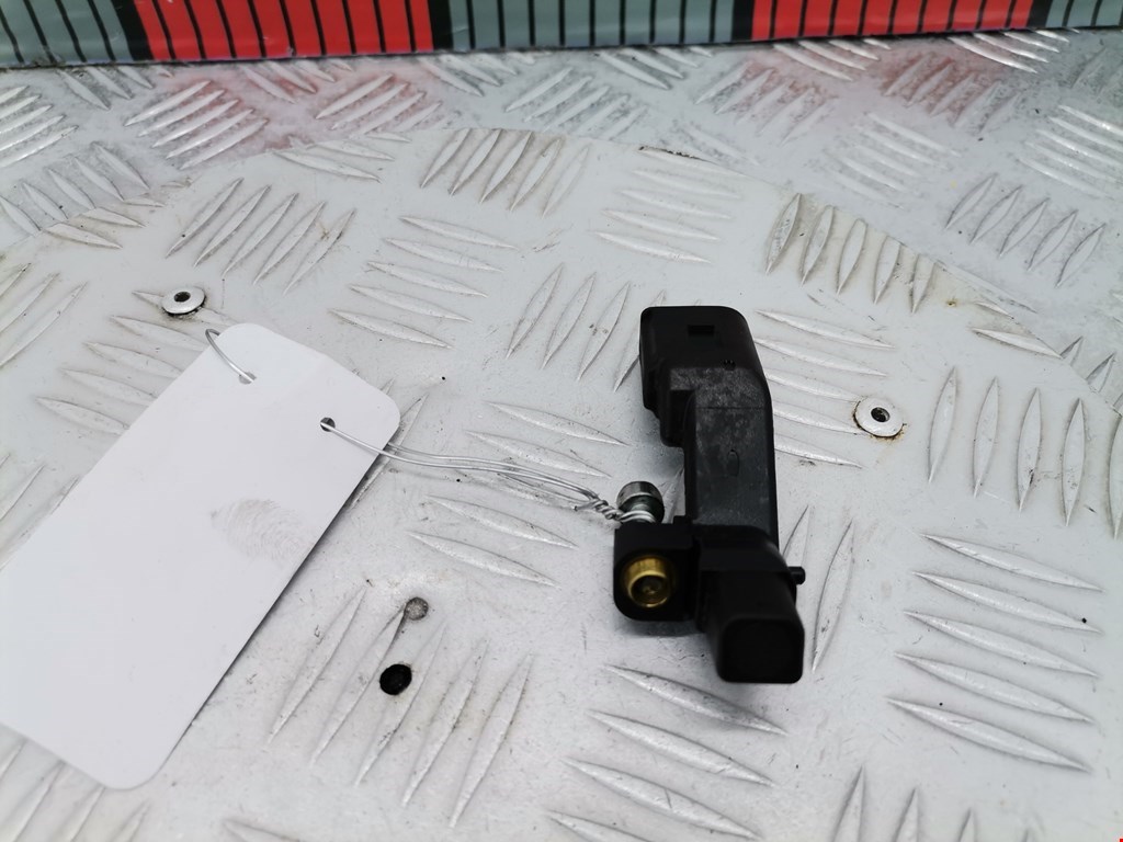 Датчик положения коленвала VOLKSWAGEN Golf V Plus 2004-2009