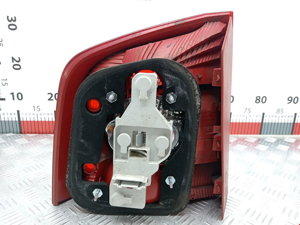 Фонарь задний правый SKODA Octavia A5 1Z- 2004-2013