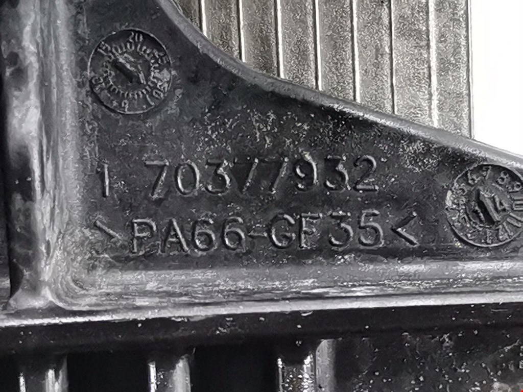 Корпус масляного фильтра BMW 5er 5 серия F10/F11/F07 2009-2017