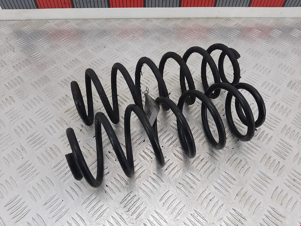 Пружина задняя левая/правая FORD Fiesta 2008-2012