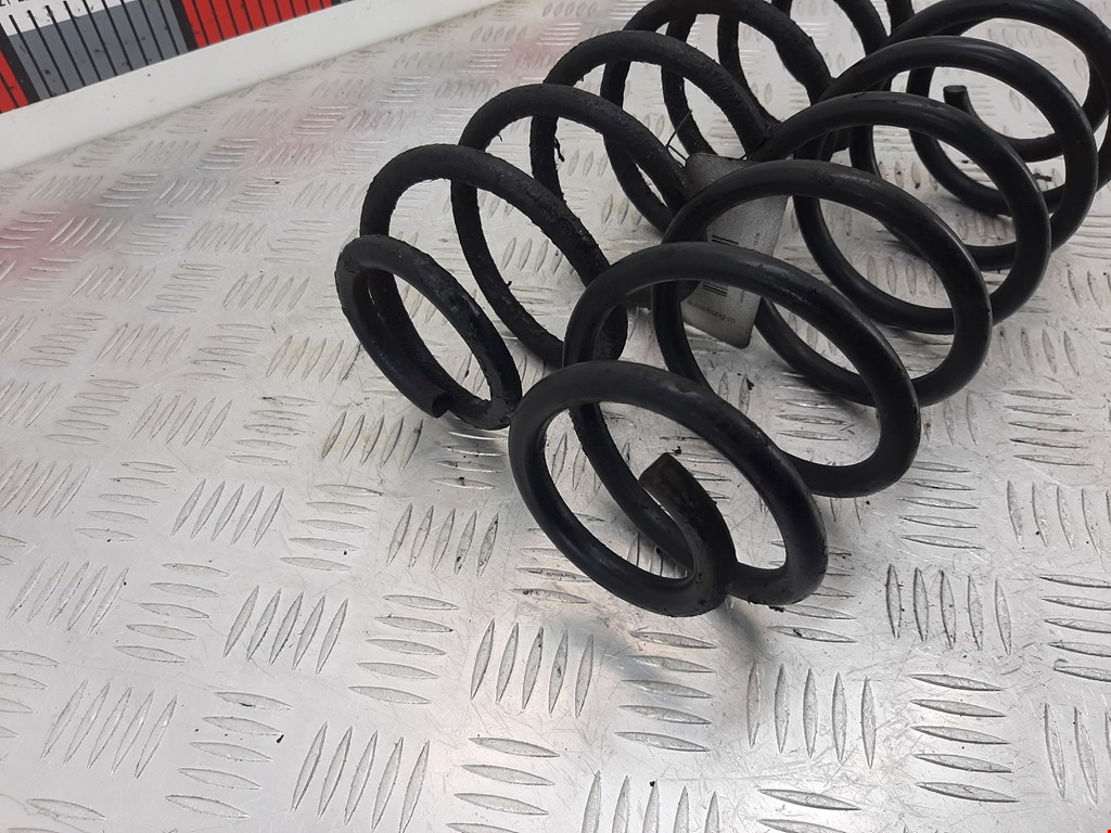 Пружина задняя левая/правая FORD Fiesta 2008-2012