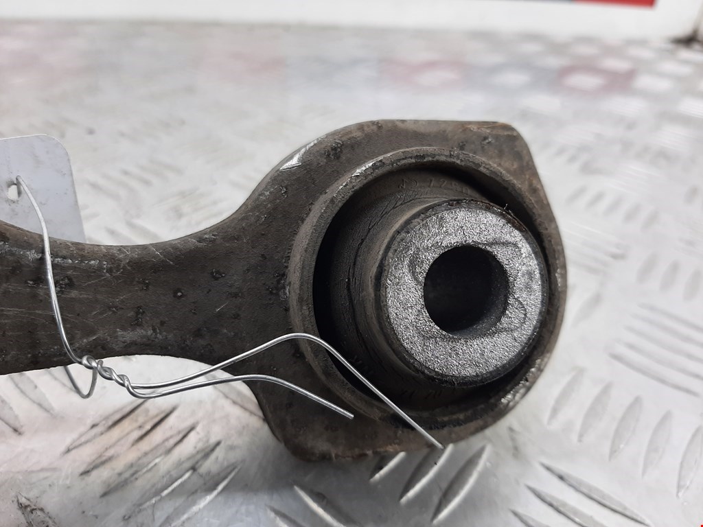 Рычаг передний левый MERCEDES-BENZ C-Class C-klasse W204 2007-2015