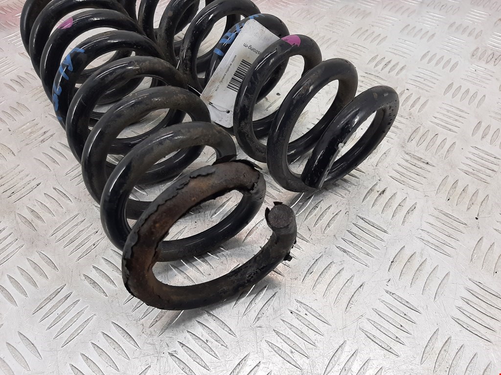 Пружина задняя левая/правая MERCEDES-BENZ C-Class C-klasse W204 2007-2015