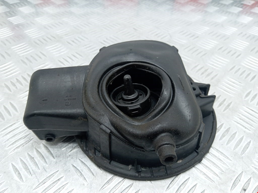 Лючок бензобака VOLKSWAGEN Passat CC 2008-2017