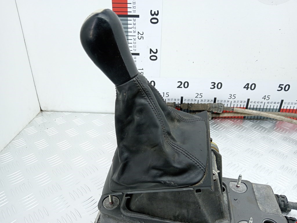 Кулиса (селектор) АКПП/МКПП в салоне SKODA Octavia A5 1Z- 2004-2013