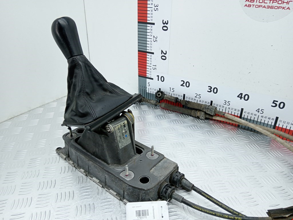 Кулиса (селектор) АКПП/МКПП в салоне SKODA Octavia A5 1Z- 2004-2013