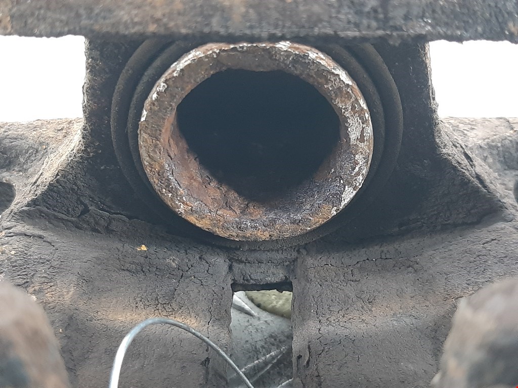 Суппорт задний правый OPEL Antara 2006-2015