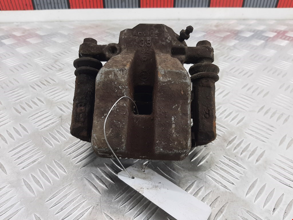 Суппорт задний правый TOYOTA RAV 4 XA30 2006-2012