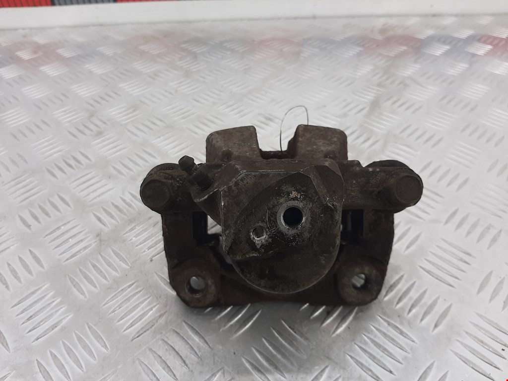 Суппорт задний правый TOYOTA RAV 4 XA30 2006-2012