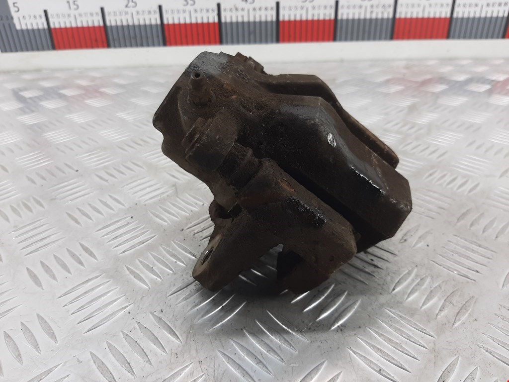 Суппорт задний левый TOYOTA RAV 4 XA30 2006-2012