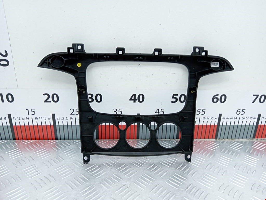 Рамка магнитолы FORD Galaxy 2006-2015