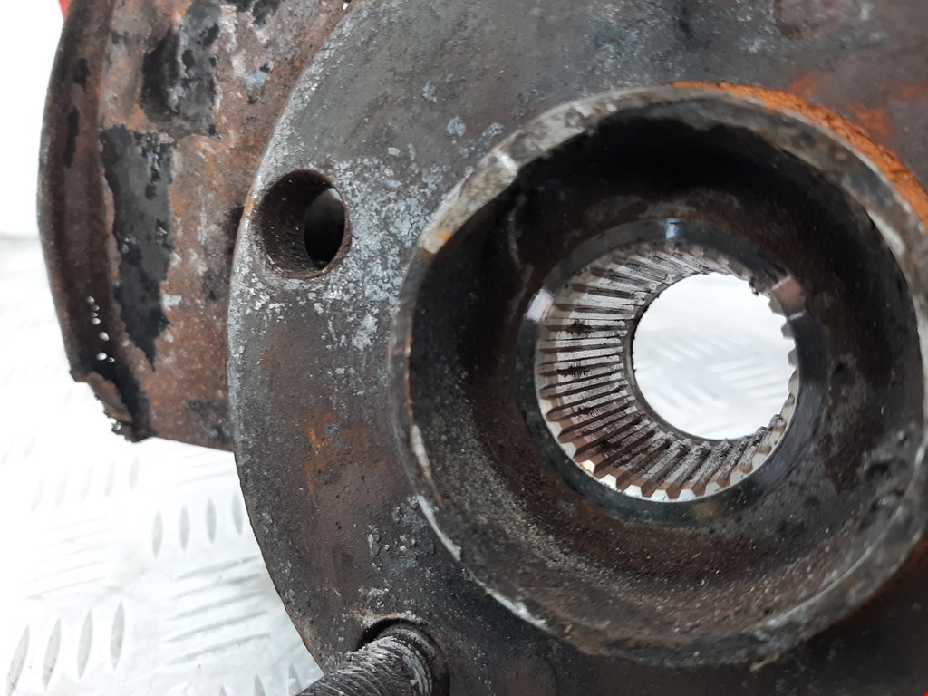 Ступица передняя правая TOYOTA RAV 4 XA30 2006-2012