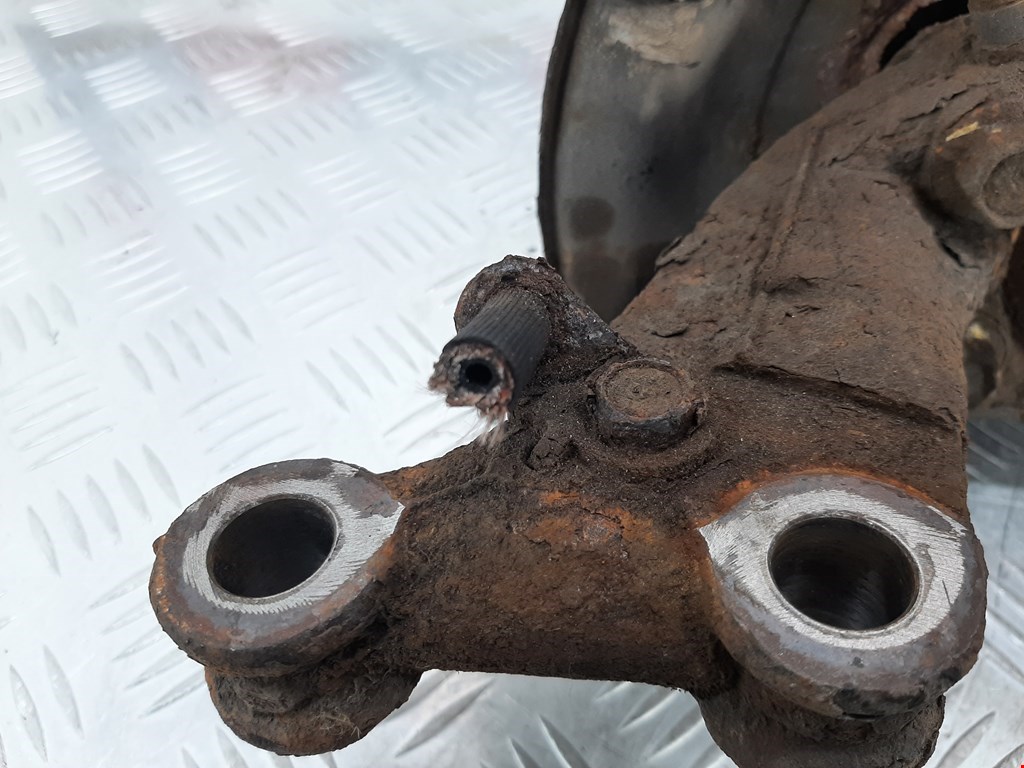 Ступица передняя правая TOYOTA RAV 4 XA30 2006-2012