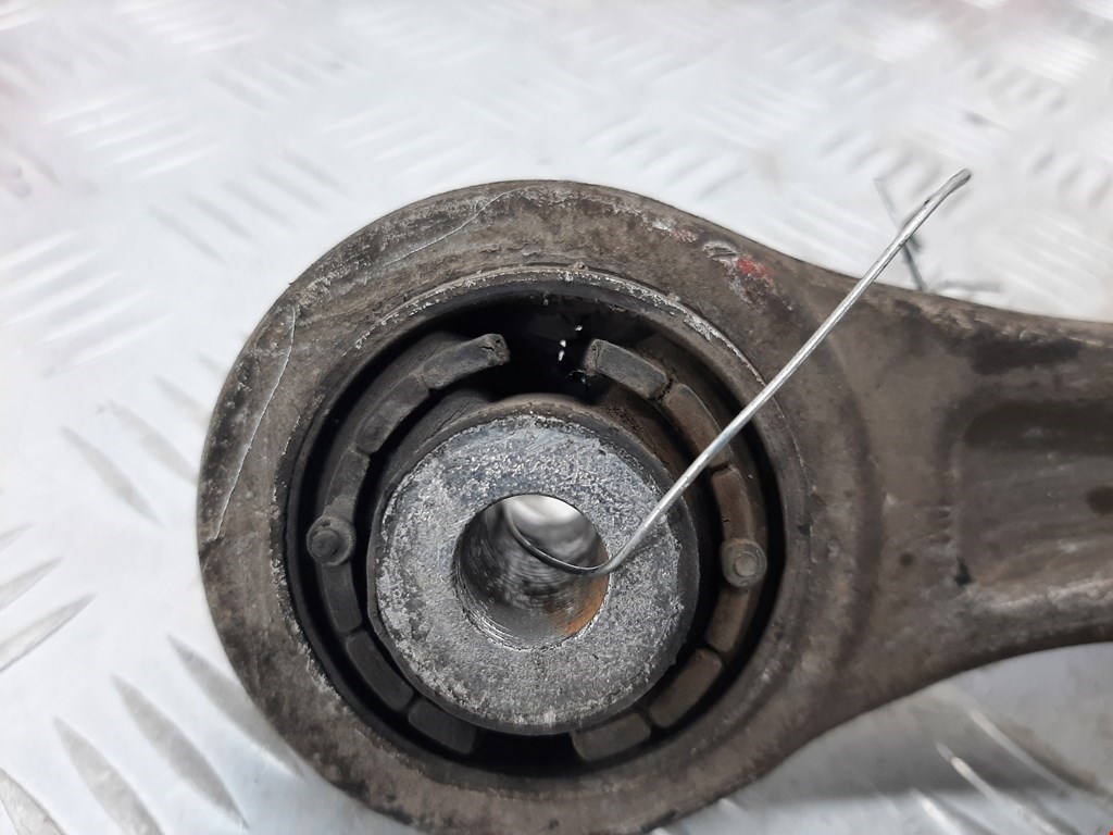 Рычаг передний левый AUDI A4 B8 2007-2015