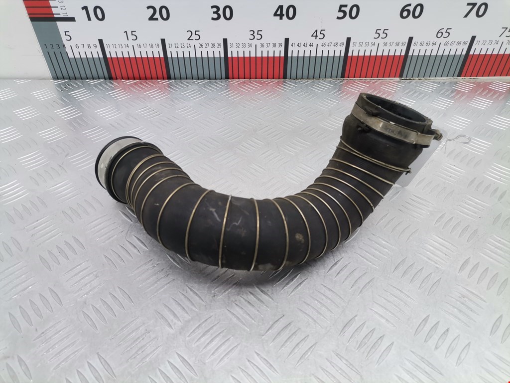 Патрубок интеркулера MERCEDES-BENZ C-Class C-klasse W204 2007-2015