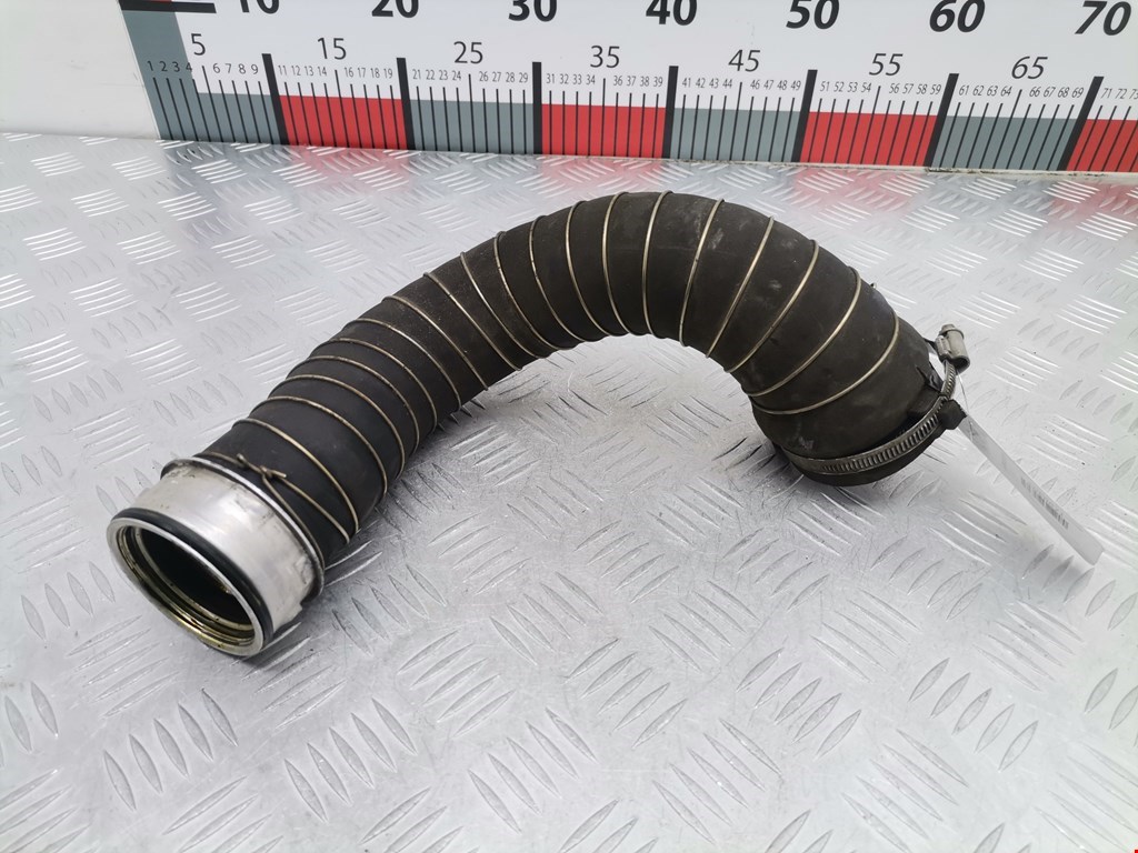 Патрубок интеркулера MERCEDES-BENZ C-Class C-klasse W204 2007-2015