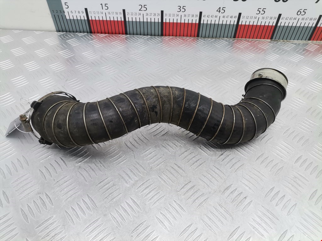 Патрубок интеркулера MERCEDES-BENZ C-Class C-klasse W204 2007-2015