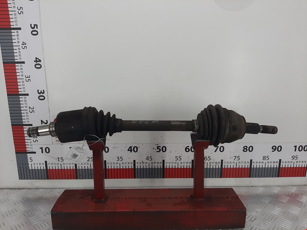 Полуось (привод, приводной вал) передняя левая FORD Focus III 2011-2019