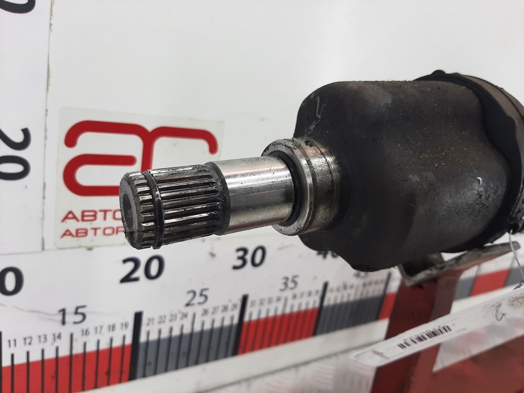 Полуось (привод, приводной вал) передняя левая FORD Focus III 2011-2019