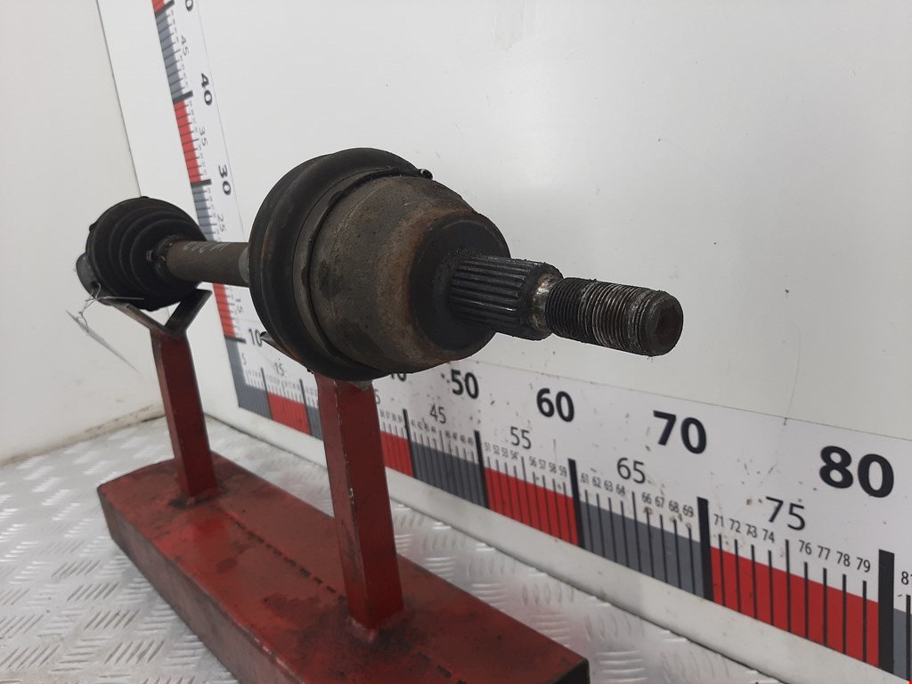 Полуось (привод, приводной вал) передняя левая FORD Focus III 2011-2019