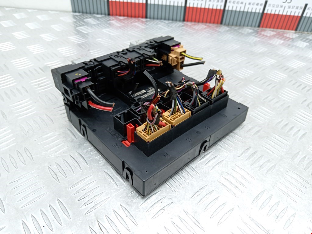 Блок реле VOLKSWAGEN Passat CC 2008-2017