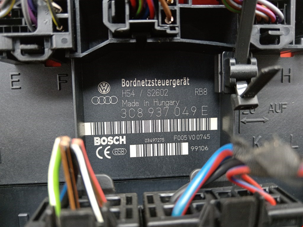 Блок реле VOLKSWAGEN Passat CC 2008-2017